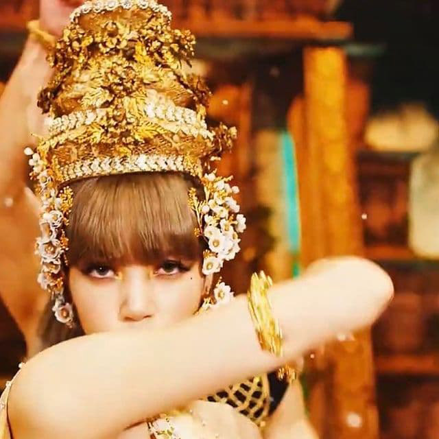 LALISA : ลิซ่า BLACKPINK